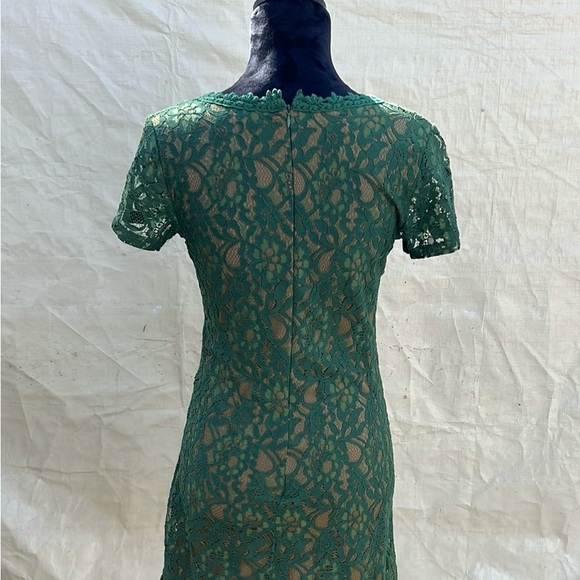 Beautiful forever, 21 green lace dress. Size small. - Picture 9 of 10